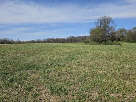 17225 North Akin Black Top Road N Benton IL 62812