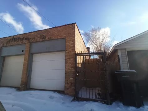 854 North Saint Louis Avenue Chicago IL 60651