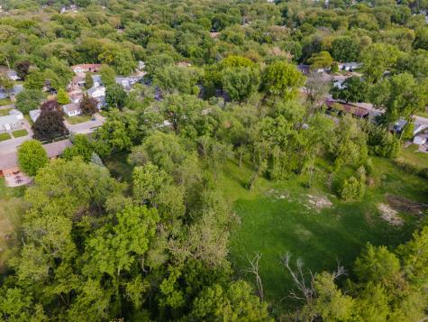 2400 Kennedy Drive East Moline IL 61244