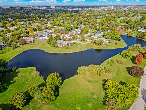 1753 Midwest Club Parkway Oak Brook IL 60523