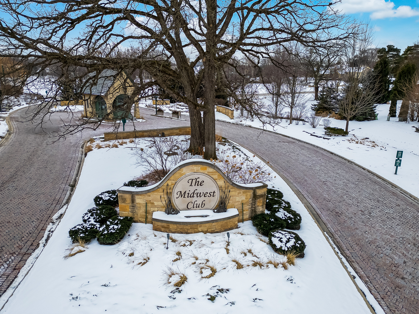 1753 Midwest Club Parkway Oak Brook IL 60523