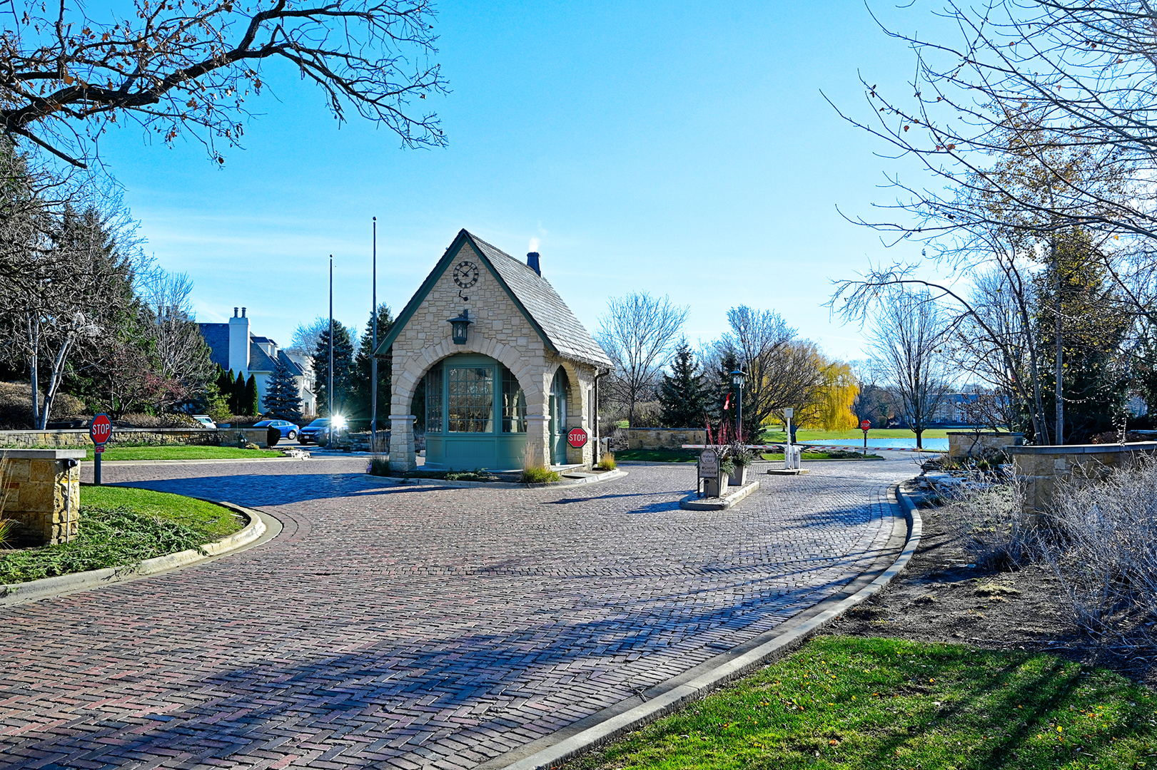 1753 Midwest Club Parkway Oak Brook IL 60523