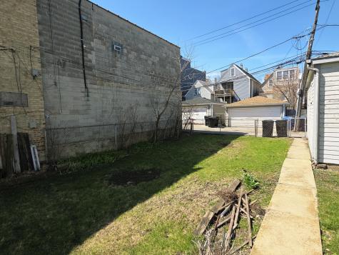 2712 North Western Avenue Chicago IL 60647