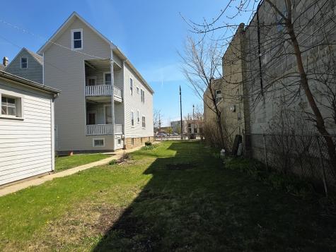 2712 North Western Avenue Chicago IL 60647