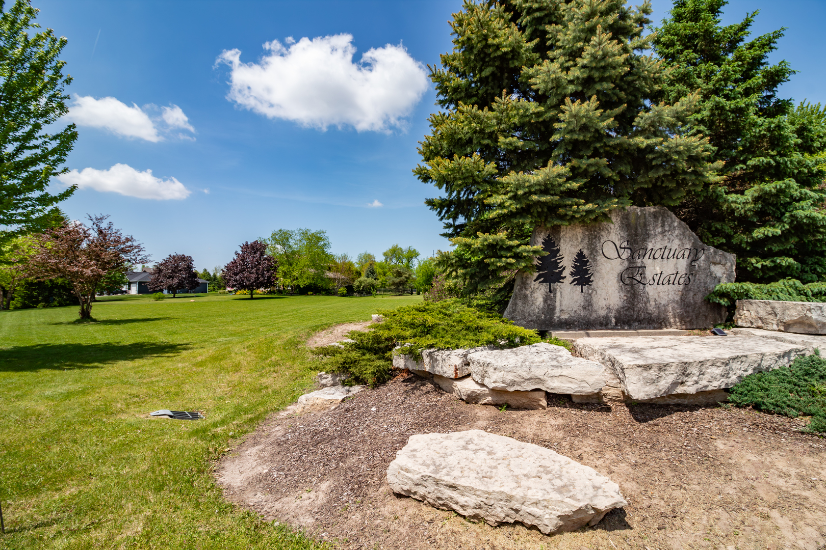 2600 Sanctuary Lane Spring Grove IL 60081