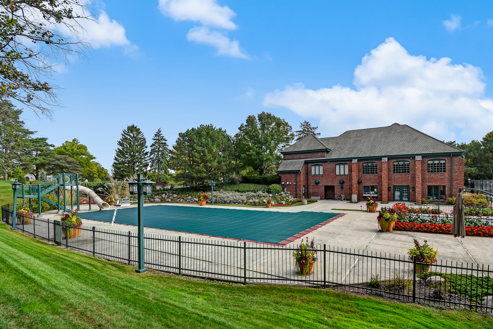 1751 Midwest Club Parkway Oak Brook IL 60523