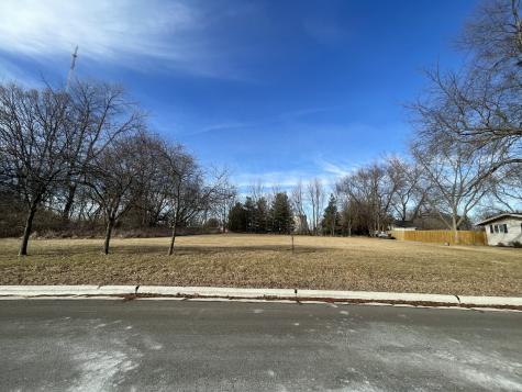 Lot 1 East 19th Street Sterling IL 61081