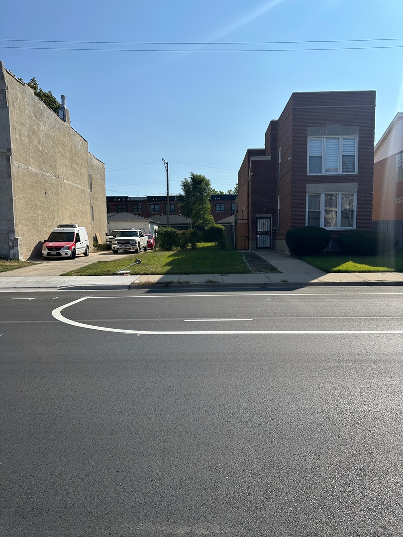 3333 South Indiana Avenue Chicago IL 60616