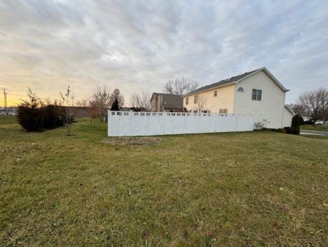 264 Augusta Avenue West Chicago IL 60185