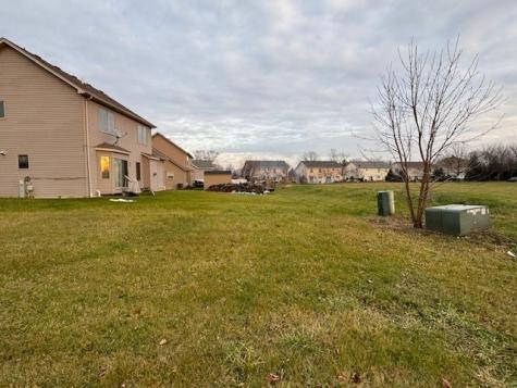 264 Augusta Avenue West Chicago IL 60185