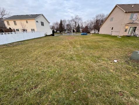 264 Augusta Avenue West Chicago IL 60185