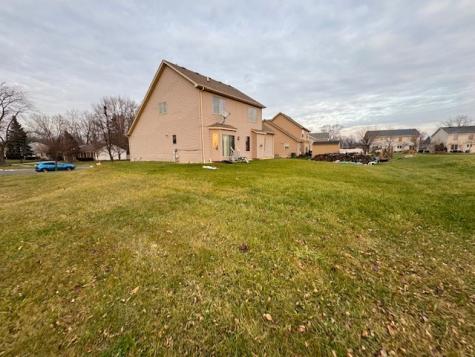 264 Augusta Avenue West Chicago IL 60185