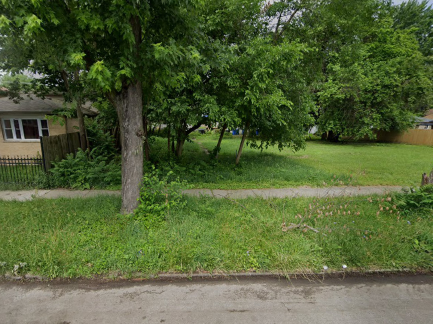 8018 South Kimbark Avenue Chicago IL 60619