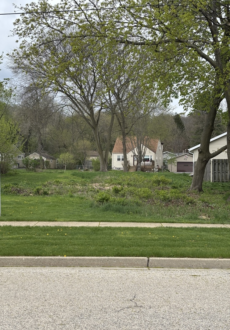 1210 Merrill Avenue Algonquin IL 60102