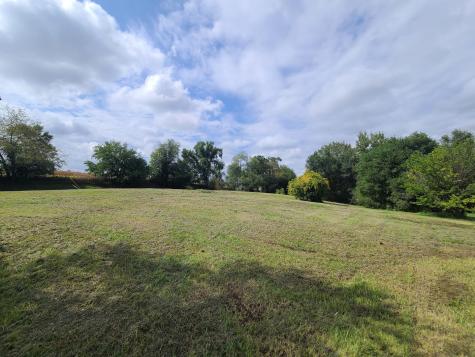 Lot 1 Lakeside Court Mccullom Lake IL 60050