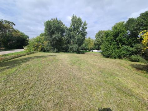 Lot 1 Lakeside Court Mccullom Lake IL 60050