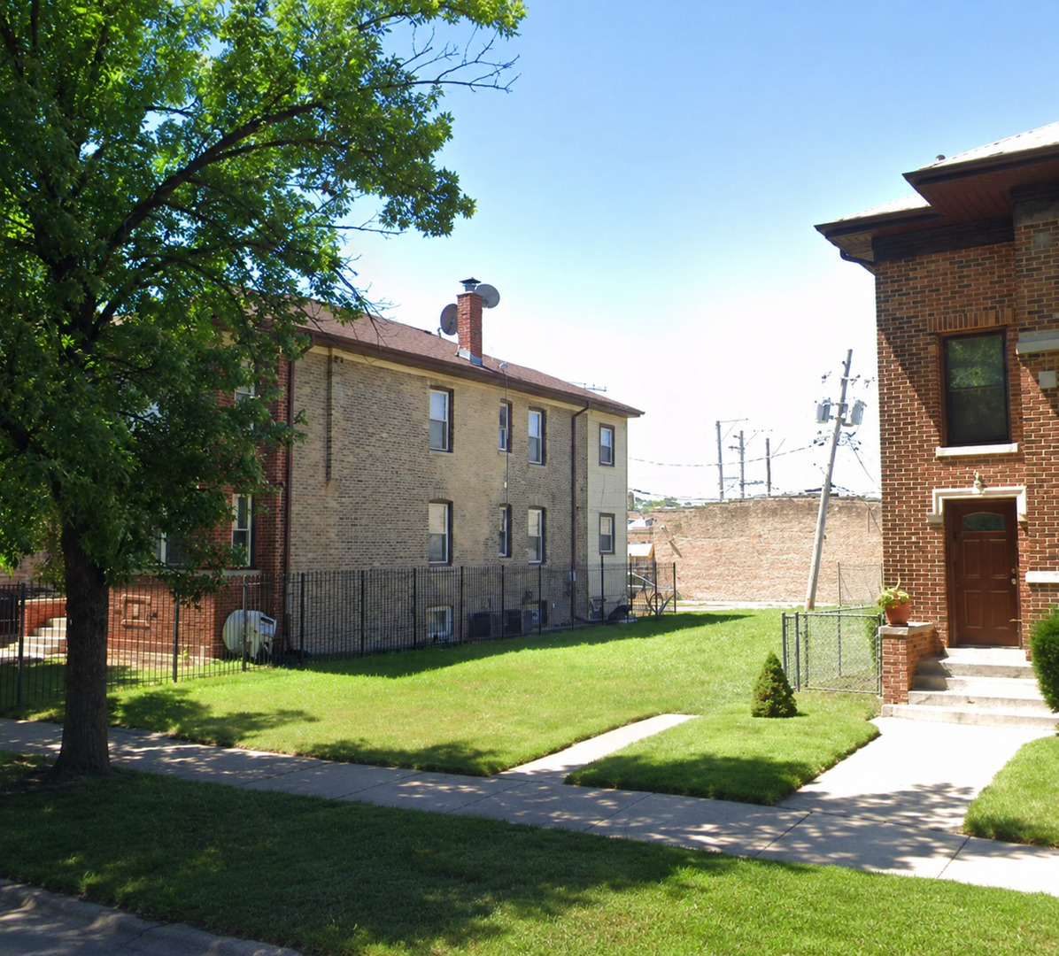 6418 North Fairfield Avenue Chicago IL 60645