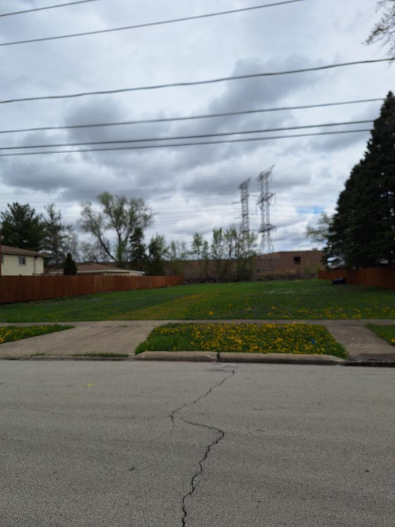 890 North Avenue Des Plaines IL 60016