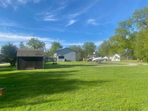 138 Eastwood Avenue Port Barrington IL 60010