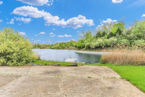 DOR1701B Henning Road Danville IL 61834