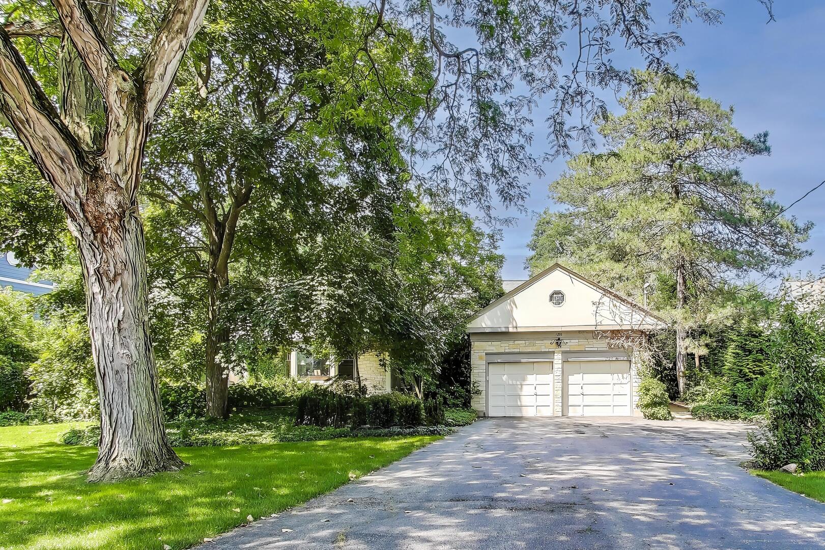 1295 Sunview Lane Winnetka IL 60093