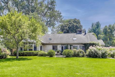 1295 Sunview Lane Winnetka IL 60093