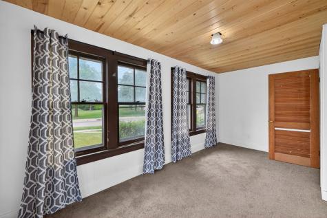 533 College Avenue Dekalb IL 60115