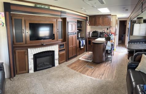4-120 Woodhaven Lakes Sublette IL 61367