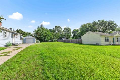 2916 Custer Avenue Rockford IL 61101