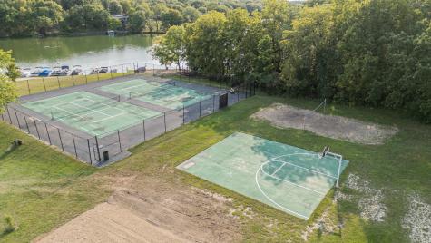 18 Timberlane Drive Putnam IL 61560