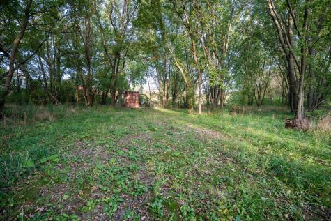 Hunter Road Capron IL 61012