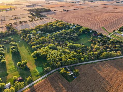 Hunter Road Capron IL 61012