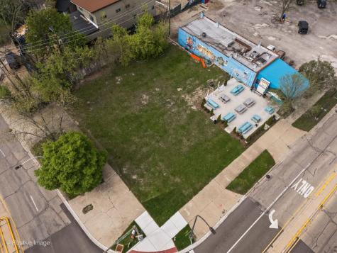 2632 Gross Point Road Evanston IL 60201