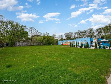 2632 Gross Point Road Evanston IL 60201