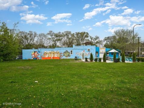 2632 Gross Point Road Evanston IL 60201