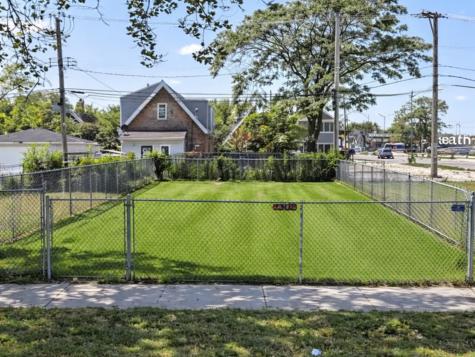 1302 South Oakley Avenue Chicago IL 60608