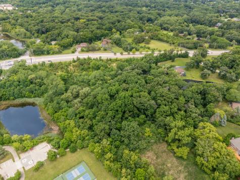 21031 North Quentin Road Lake Zurich IL 60047