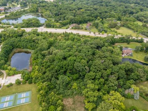 21031 North Quentin Road Lake Zurich IL 60047