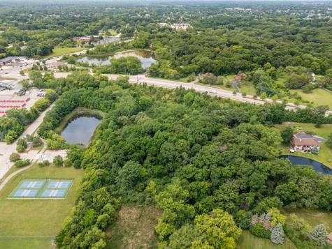 21031 North Quentin Road Lake Zurich IL 60047