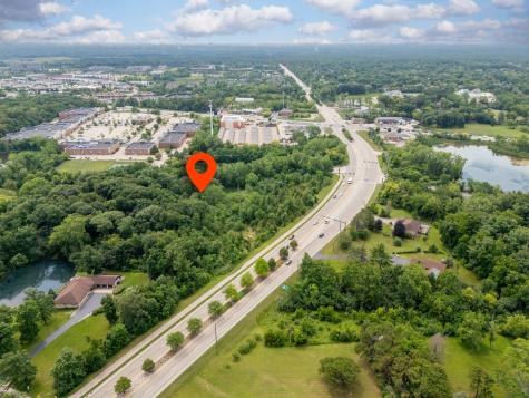 21031 North Quentin Road Lake Zurich IL 60047