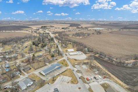 940 Clinton Avenue Farmer City IL 61842