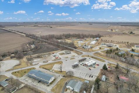 940 Clinton Avenue Farmer City IL 61842