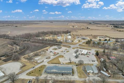 940 Clinton Avenue Farmer City IL 61842