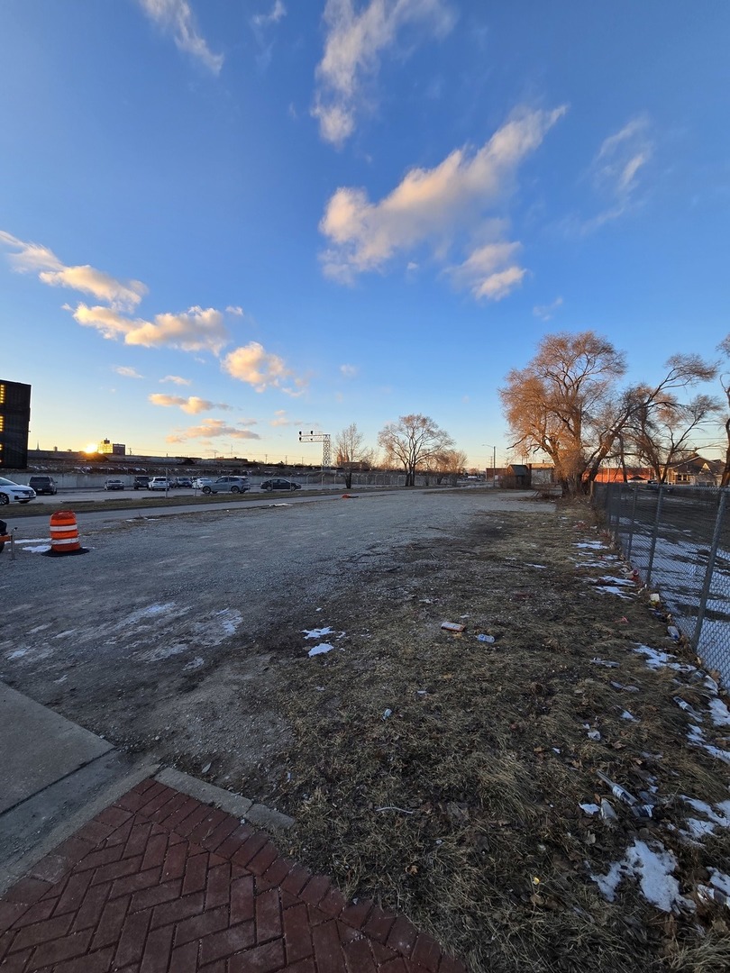 999 Cass Street Joliet IL 60432