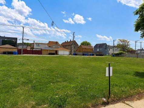 13303 South Baltimore Avenue Chicago IL 60633