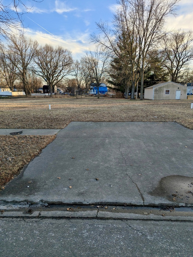109 East Sheridan Street Watseka IL 60970