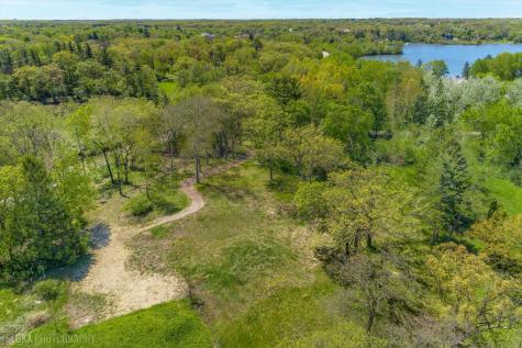 41 Hawthorne Lane Barrington Hills IL 60010