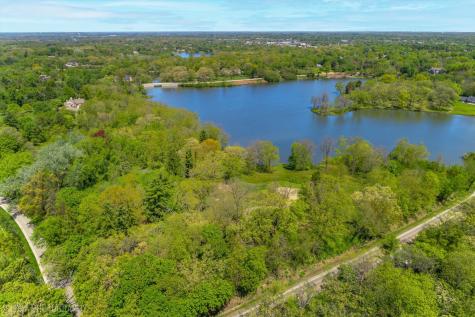 41 Hawthorne Lane Barrington Hills IL 60010