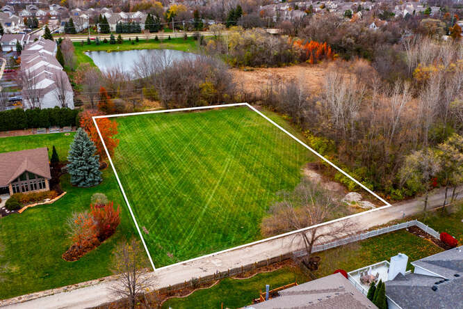 32w396 Forest Drive Aurora IL 60502