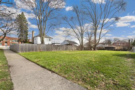 909 Highland Avenue Waukegan IL 60085
